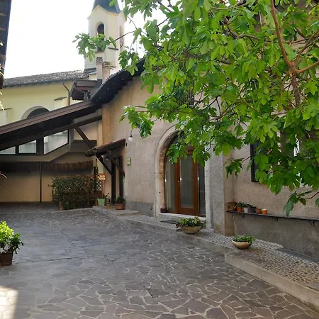 Casa Brunelli Bed & Breakfast *